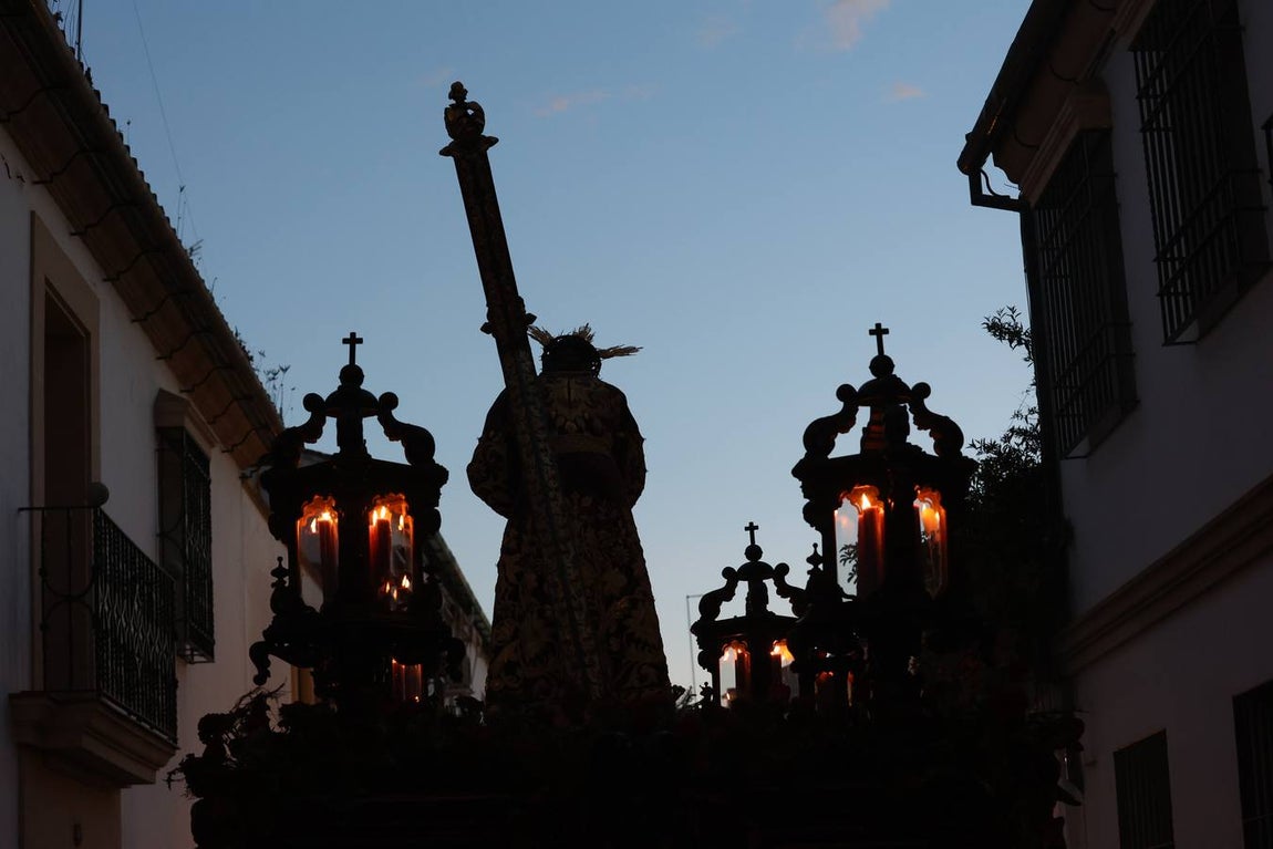 Miércoles Santo | La sublime salida de Pasión en Córdoba, en imágenes