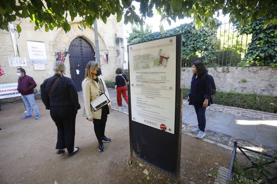 Los museos municipal de Córdoba cerrados por huelga, en imágenes