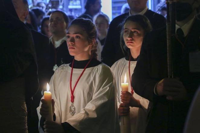 Subir al Calvario desde la Magdalena en la Madrugada de Sevilla