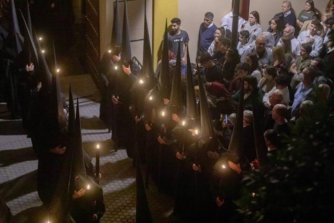 Contemplación y oración del Silencio en la Madrugada de Sevilla