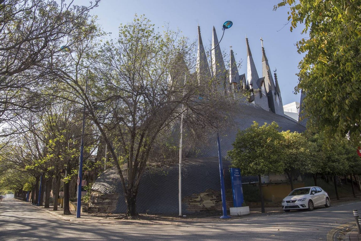 Estado actual que presenta actualmente el pabellón de de Hungría para la Expo 92. ROCÍO RUZ