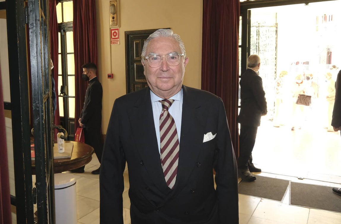 Asistentes al pregón taurino del escritor catalán Félix de Azúa. J.M. SERRANO