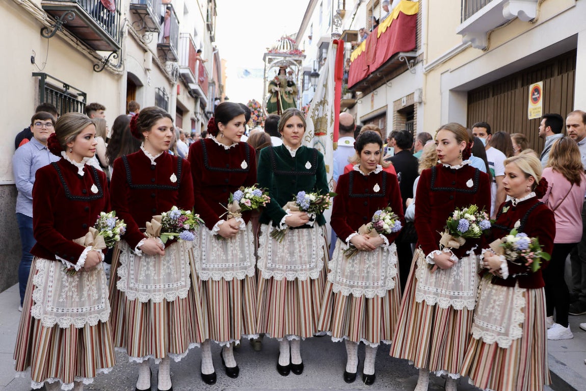 La multitudinaria romería de Bajada de la Virgen de Araceli a Lucena, en imágenes