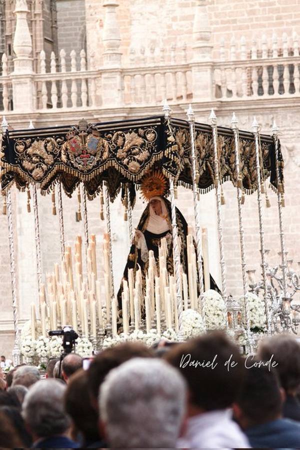 Las fotos de los lectores de ABC del Viernes Santo de la Semana Santa de Sevilla 2022