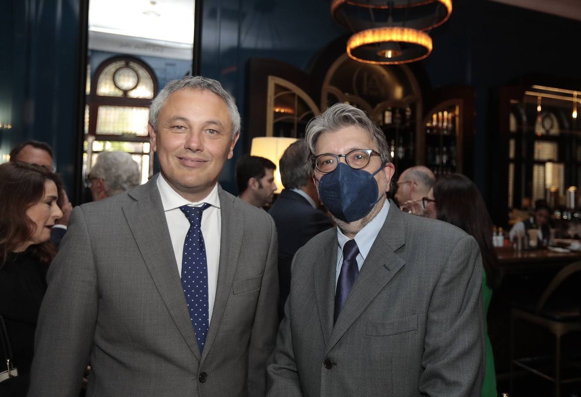 RAÚL DOBLADO / ROCÍO RUZ