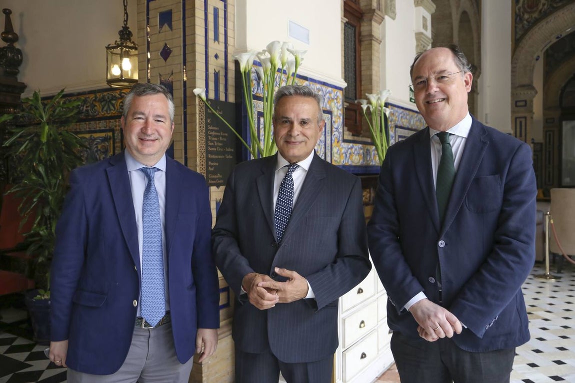 RAÚL DOBLADO / ROCÍO RUZ