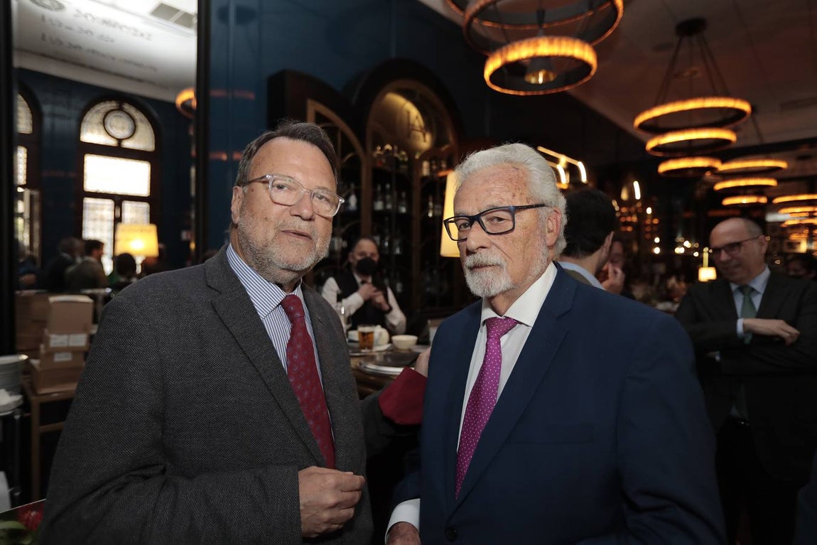 RAÚL DOBLADO / ROCÍO RUZ