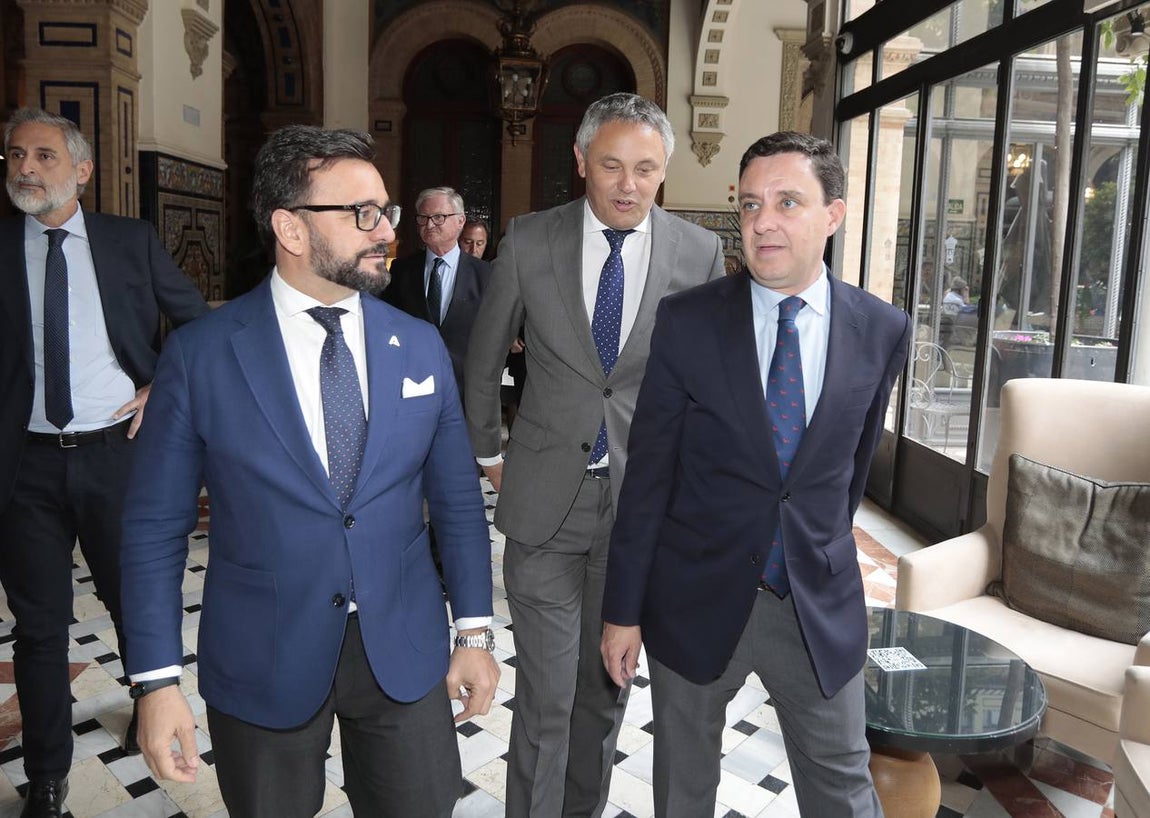 RAÚL DOBLADO / ROCÍO RUZ