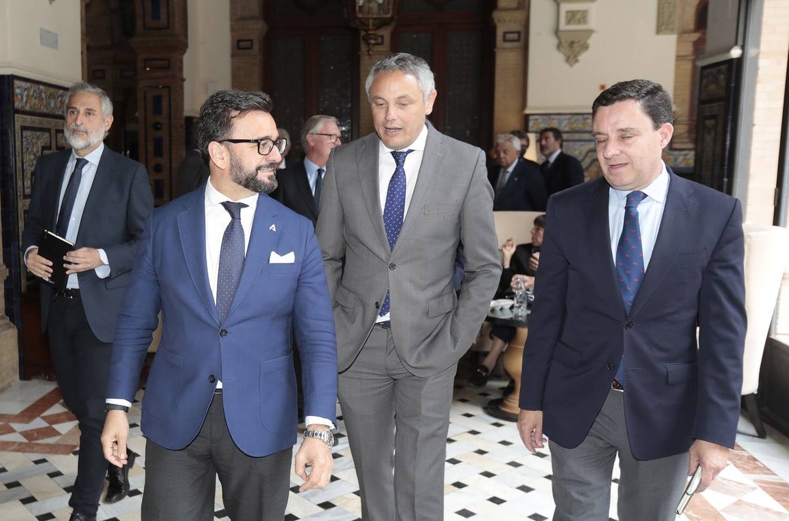 RAÚL DOBLADO / ROCÍO RUZ