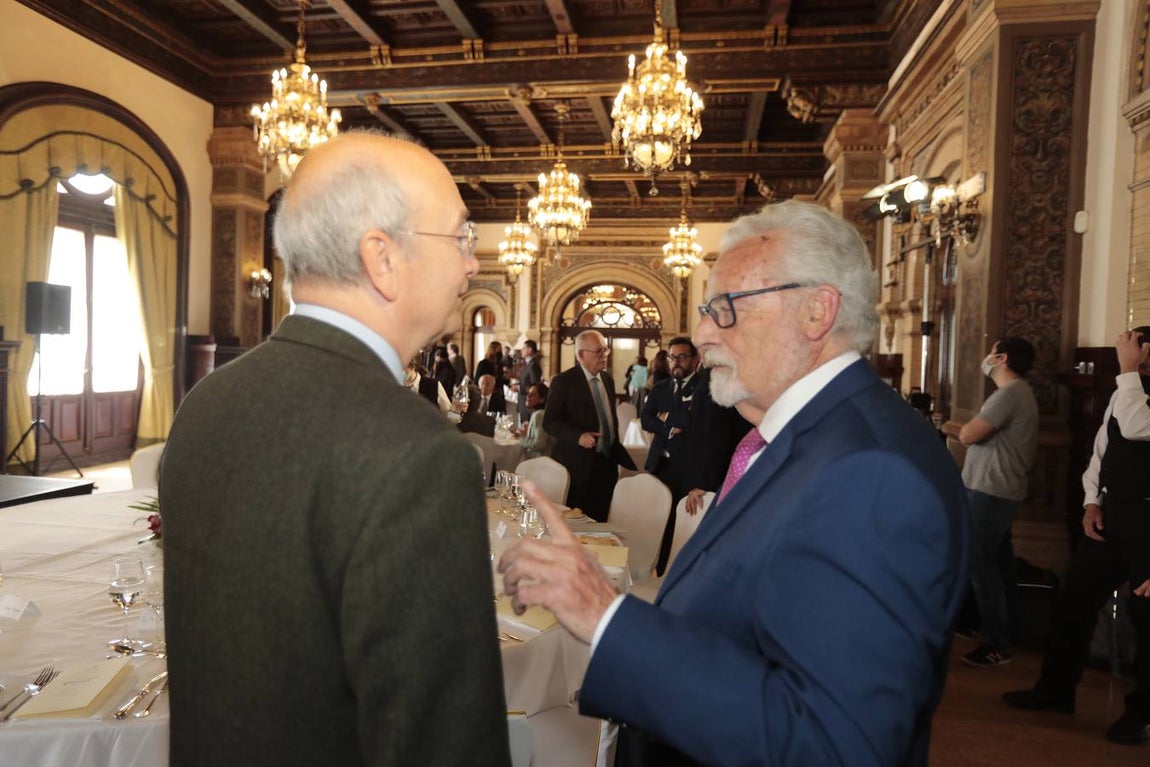 RAÚL DOBLADO / ROCÍO RUZ