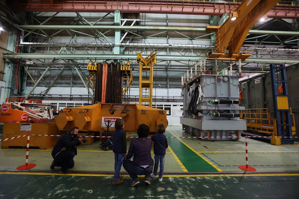 El trabajo en Hitachi, la antigua ABB en Córdoba, en imágenes