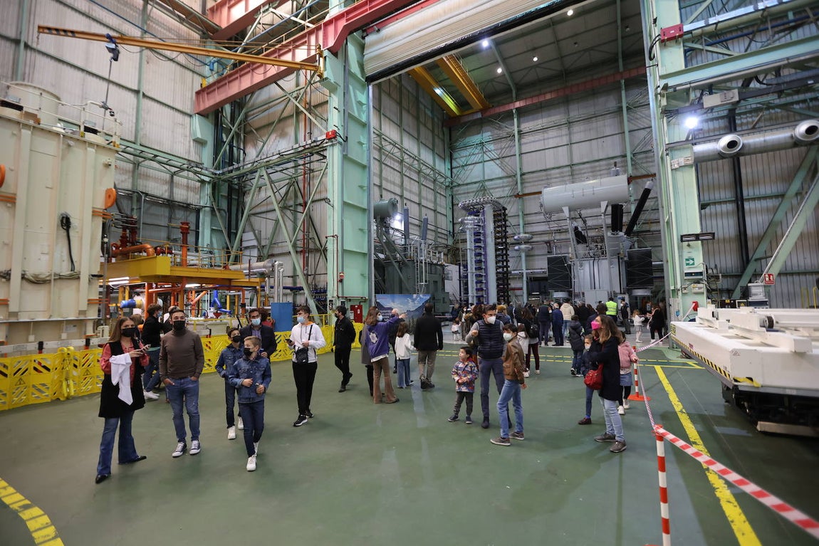 El trabajo en Hitachi, la antigua ABB en Córdoba, en imágenes