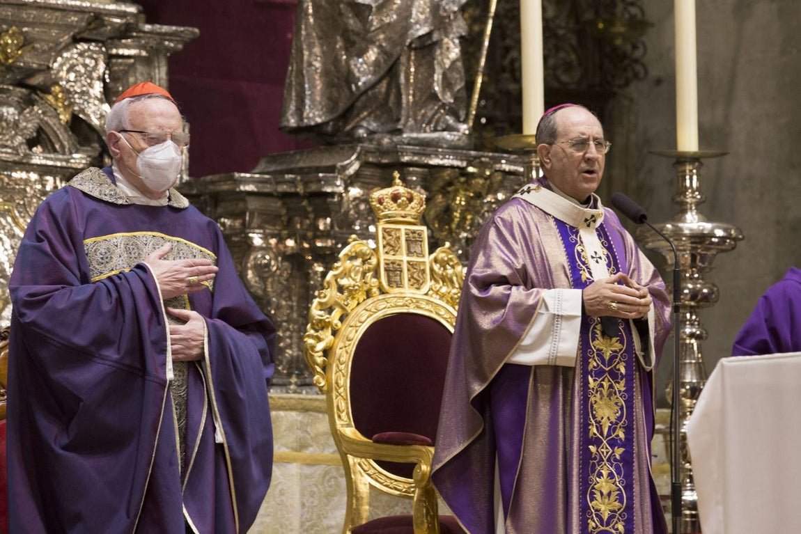 Misa por el arzobispo castrense Juan del Río. ROCÍO RUZ