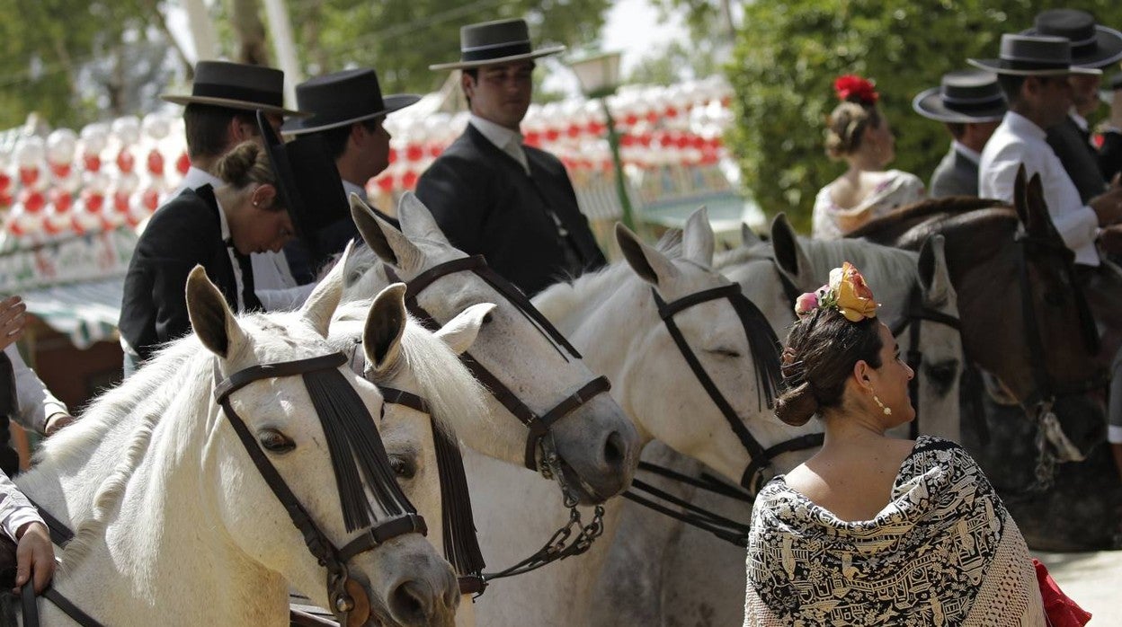 Feria de Sevilla 2022: esplendoroso primer día en el real