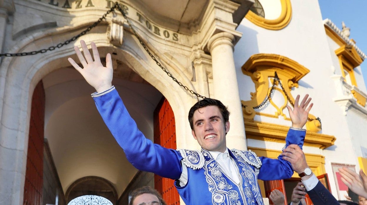 Las imágenes de la corrida de rejones del Domingo de Feria en Sevilla