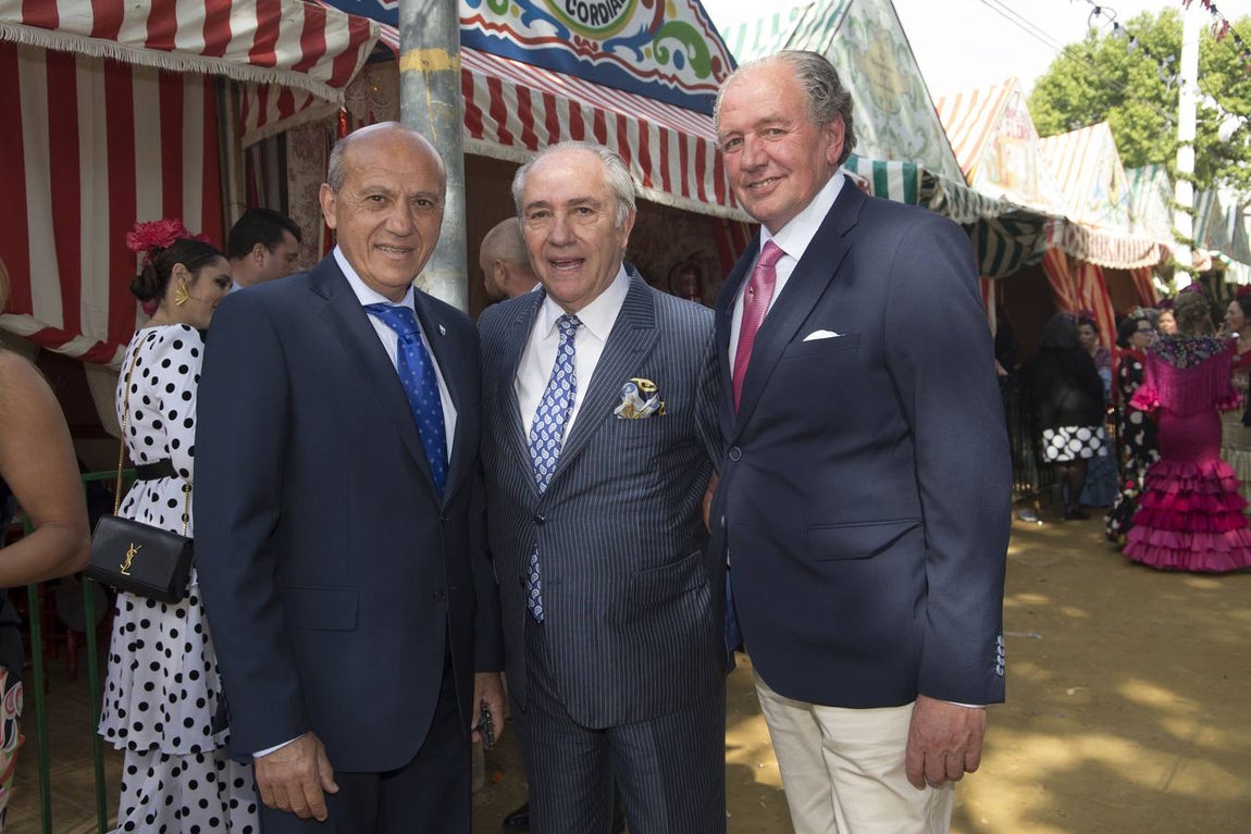 José María del Nido, el doctor Gómez Angulo y Gabriel Oyonarte. ROCÍO RUZ