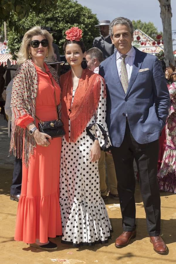 Pilar Parias, Paola Milans del Bosch y Borja Milans del Bosch. ROCÍO RUZ