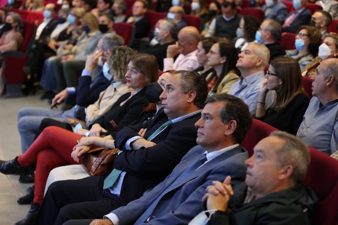 Los equipos de los candidatos a rector de la Universidad de Córdoba, en imágenes