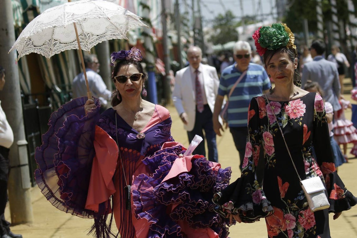 Ambiente durante el jueves en la Feria de Sevilla 2022. JUAN FLORES