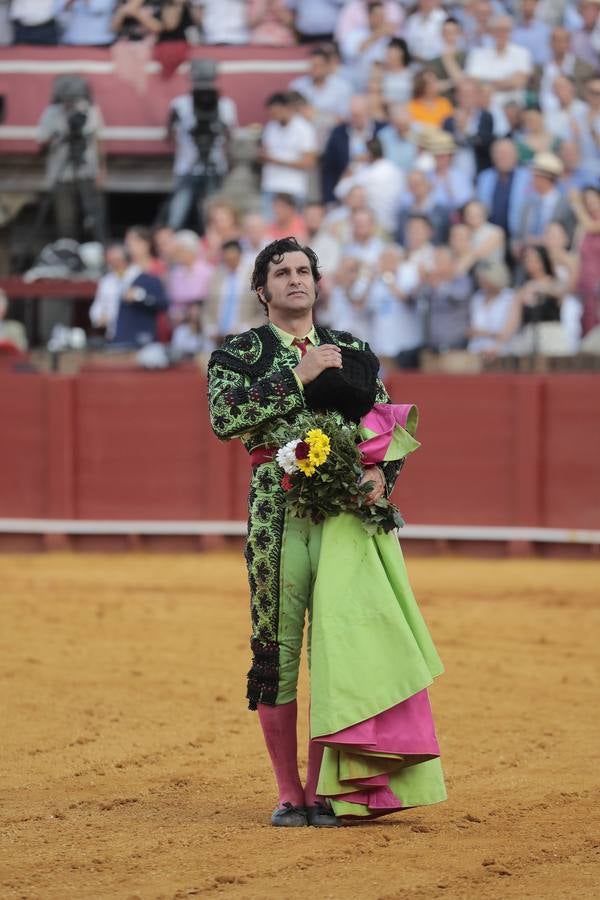 Corrida del sábado de farolillos de 2022 en la plaza de toros de Sevilla. RAÚL DOBLADO