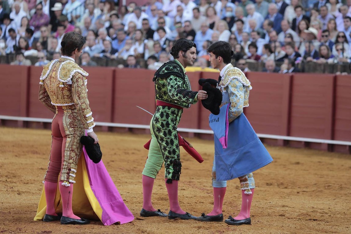 Corrida del sábado de farolillos de 2022 en la plaza de toros de Sevilla. RAÚL DOBLADO