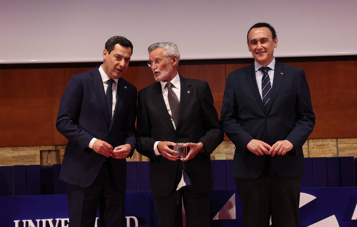 El reconocimiento de la Universidad de Córdoba a la sociedad en sus 50 años, en imágenes