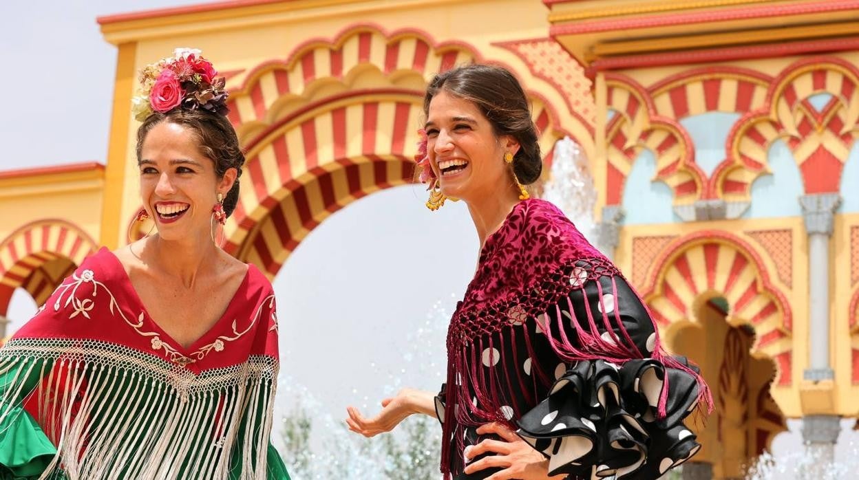 El ambiente en El Arenal del sábado de Feria de Córdoba, en imágenes