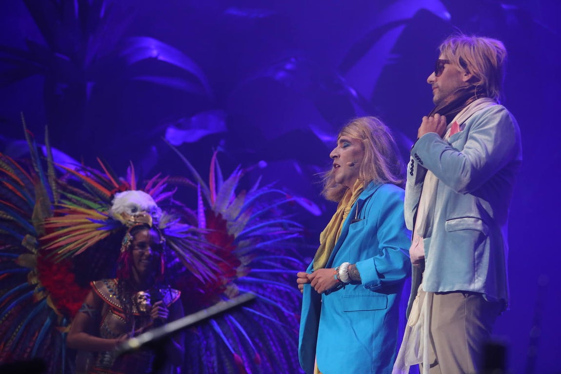 El espectacular pregón de India Martínez en el Carnaval de Cádiz, en imágenes