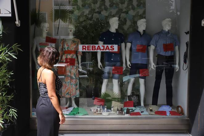 El comercio en el barrio de Ciudad Jardín en Córdoba, en imágenes