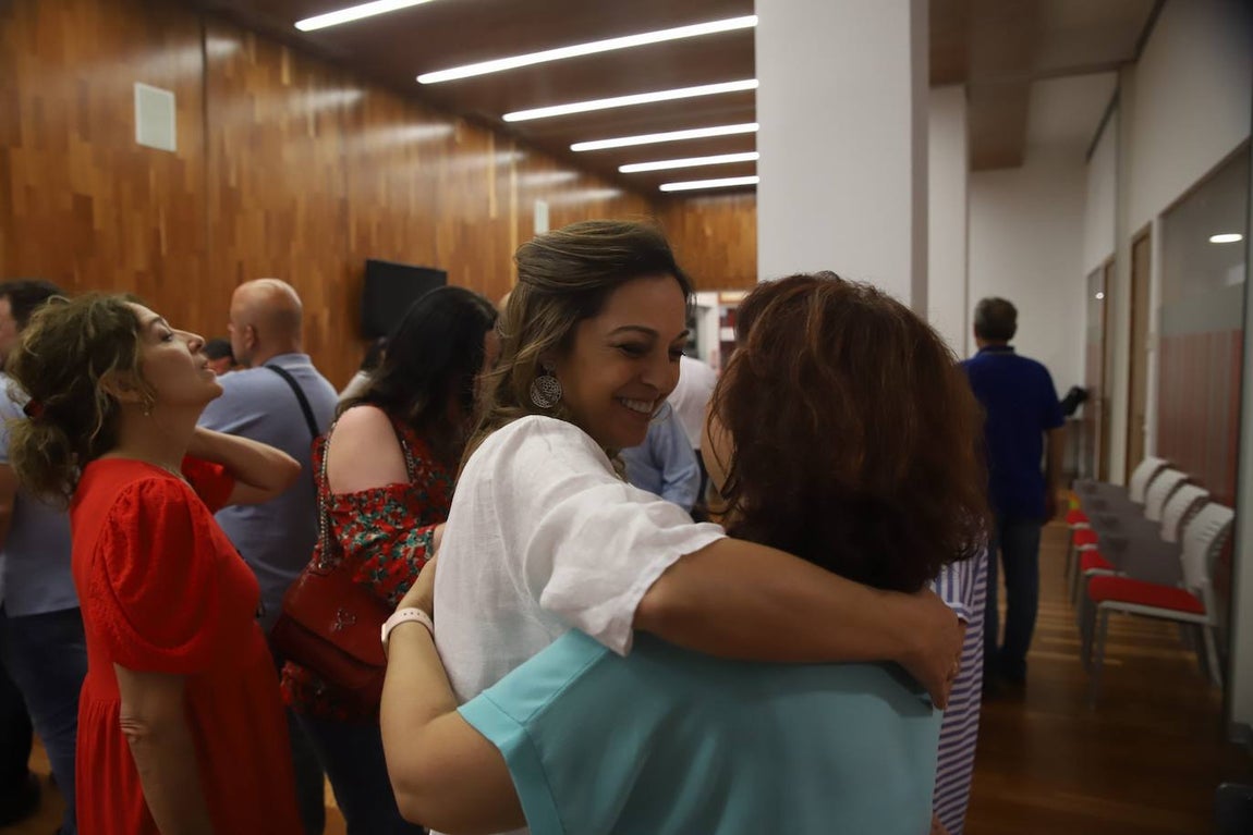 La dura derrota del PSOE de Córdoba en las autonómicas, en imágenes