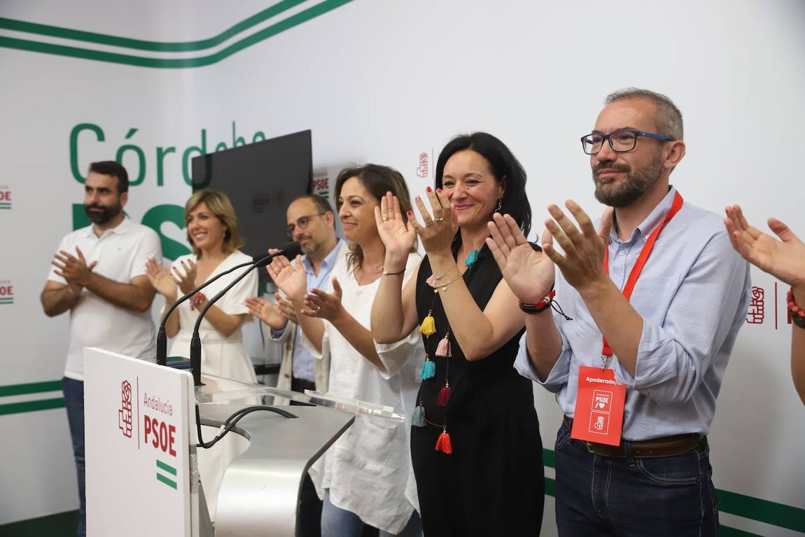 La dura derrota del PSOE de Córdoba en las autonómicas, en imágenes