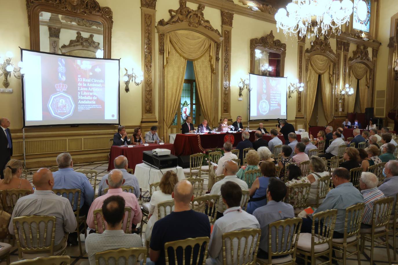 La asamblea del Círculo de la Amistad de Córdoba, en imágenes