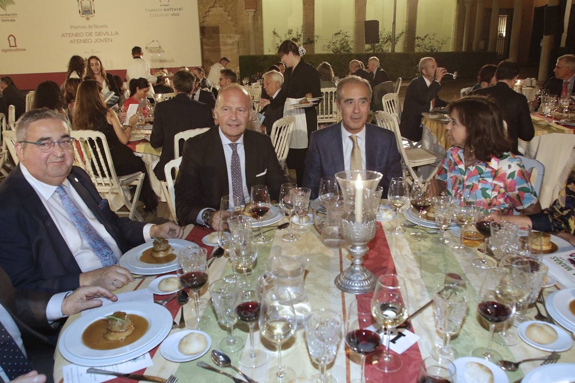 Entrega del LIV Premio de Novela Ateneo de Sevilla, en imágenes