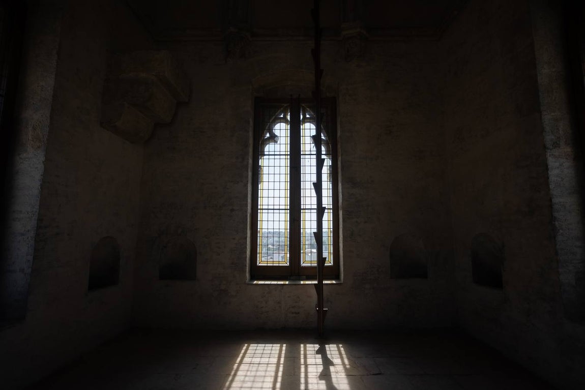 Recorrido interior por una Torre de don Fadrique ya restaurada