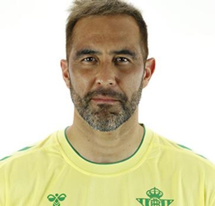 Claudio Bravo - Últimas noticias del jugador del Betis