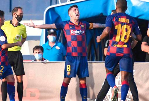 Monchu celebra un gol con el Barcelona B
