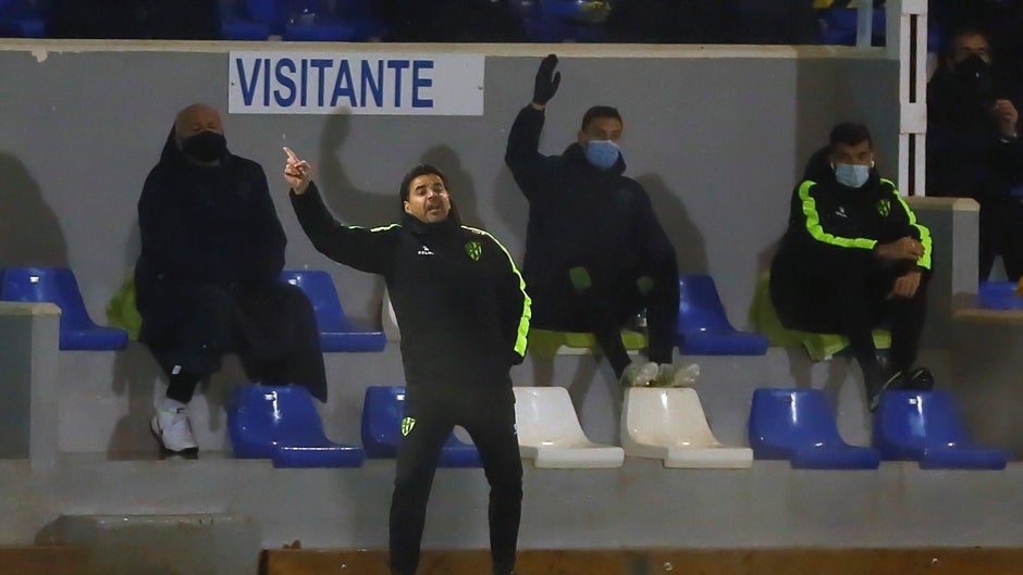 Míchel, en la cuerda floja antes de recibir al Betis