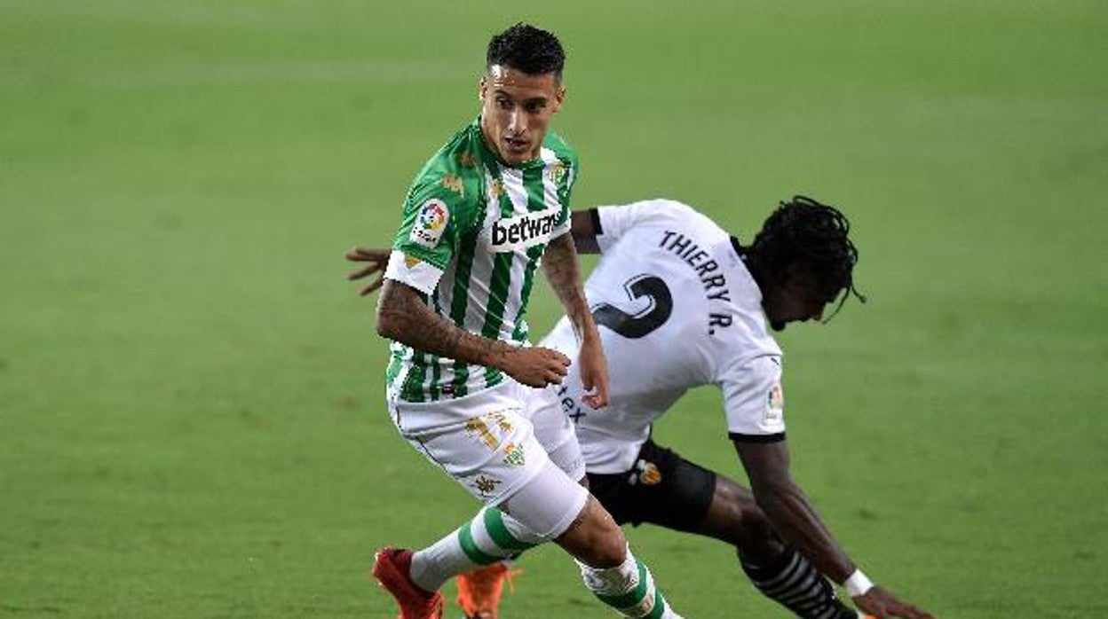 Yassin Fekir ocupa el sitio de Tello en la convocatoria del Betis