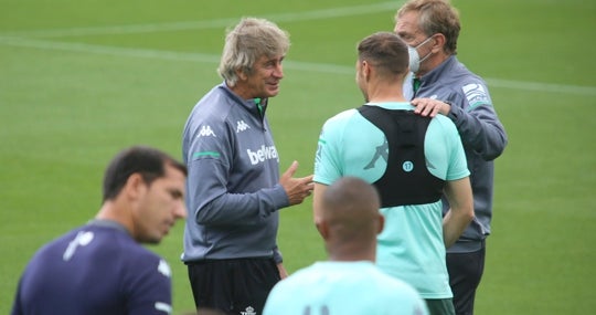 Pellegrini, Joaquín y Cousillas, en el entrenamiento de ayer