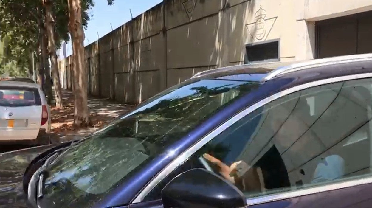 Manuel Pellegrini abandona la ciudad deportiva tras el cónclave