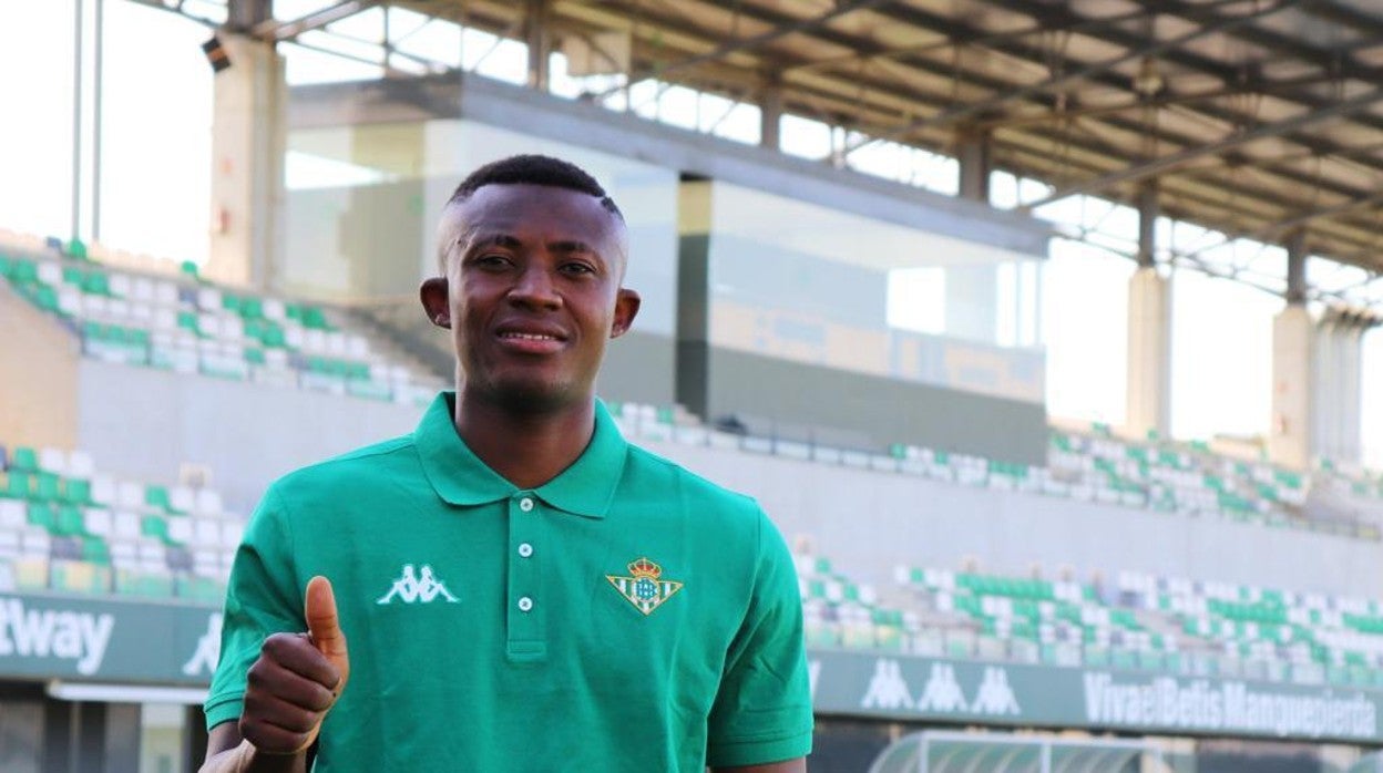 Bandaogo, en su primer día como bético