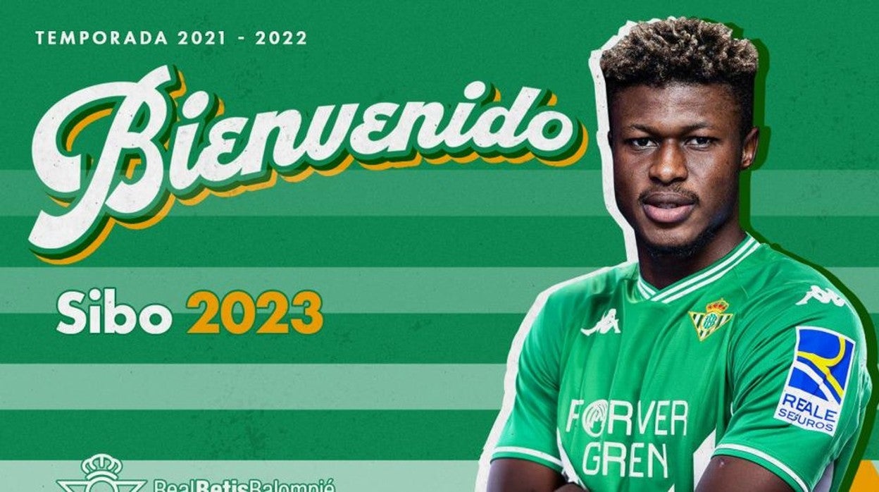 Sibo ya posa con la camiseta verdiblanca