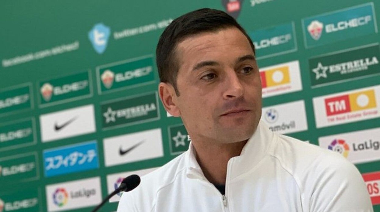 El entrenador del Elche CF, Francisco Rodríguez, en rueda de prensa