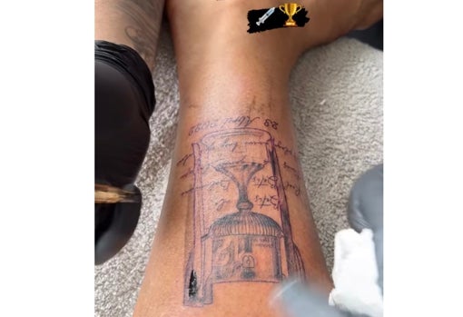 Imagen del tatuaje de Willian José en su pierna