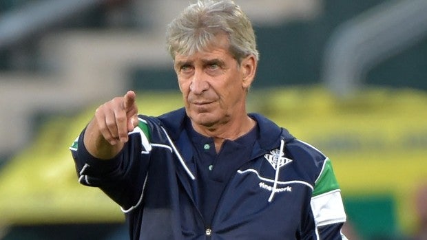 Pellegrini: «Los cuatro que están en Champions tienen más presupuesto pero hemos reducido la distancia»