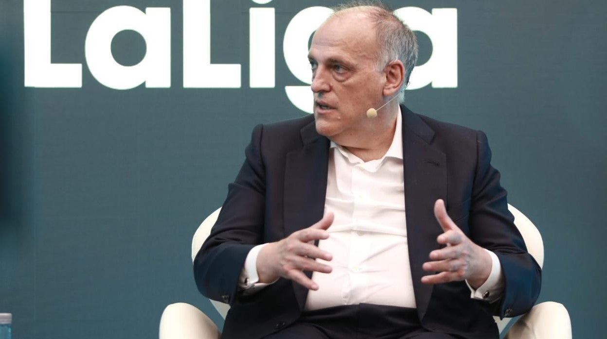 Javier Tebas, presidente de LaLiga, en el acto que ha tenido lugar este miércoles en Sevilla este miércoles