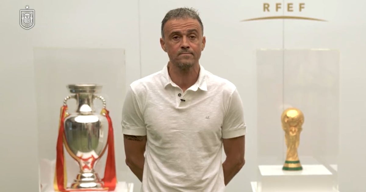 Luis Enrique, anunciando los jugadores que integran la nueva lista de convocados por la selección