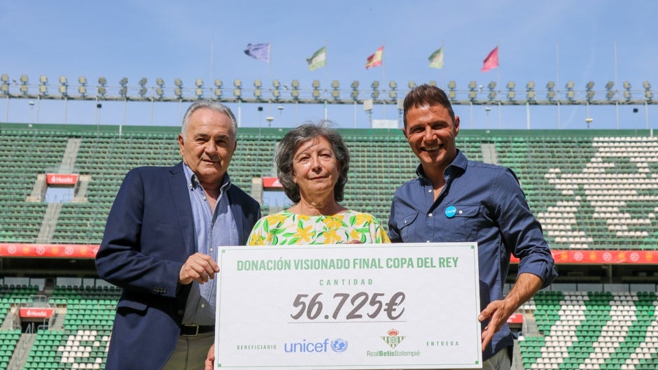 El Real Betis entrega a UNICEF la recaudación del visionado de la final de la Copa del Rey en el Benito Villamarín