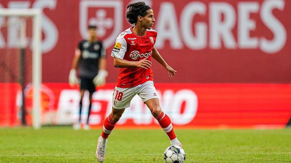 Lainez sigue mejorando sus sensaciones y ya brinda asistencias en el Braga