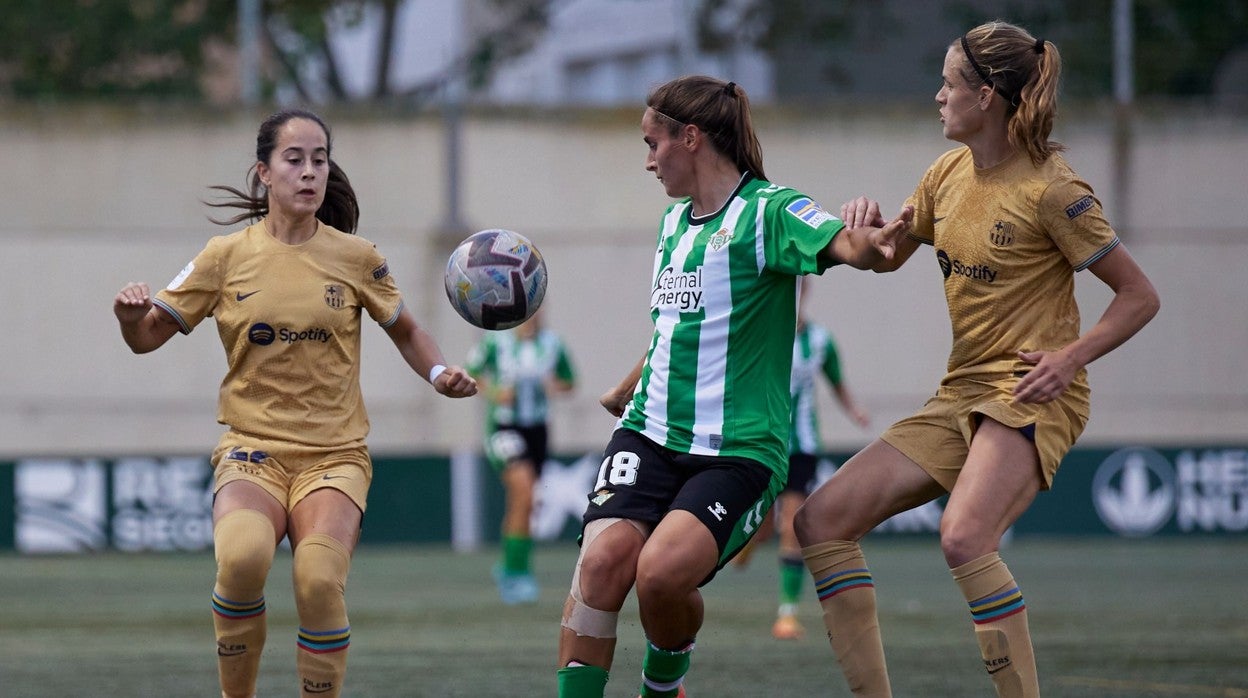 Partido Real Betis Féminas-FC Barcelona de la Liga F en la ciudad deportiva Luis del Sol